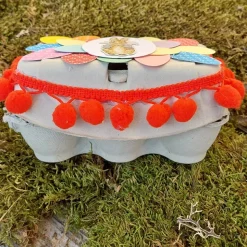 Ostern Eierkarton Ostergeschenk verpacken rot bunt