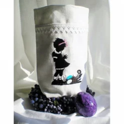 Ostern Lichtbeutel Geschenkbeutel Tischdeko Mädchen mit Osternest GESTICKT Leinen Scherenschnitt Spitze.