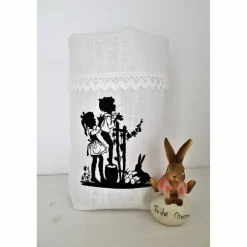 Ostern Lichtbeutel Vasenhusse Utensilo Kinder am Gartenzaun GESTICKT Leinen Scherenschnitt Spitze.