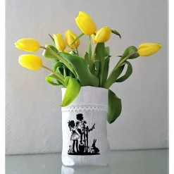 Ostern Lichtbeutel Vasenhusse Utensilo Kinder am Gartenzaun GESTICKT Leinen Scherenschnitt Spitze.