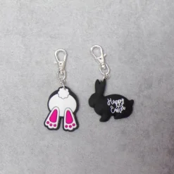 Ostern Zipper Hase Happy Easter – Niedlicher Reißverschluss Anhänger für Rucksack & Tasche, Gummi PVC