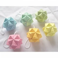 Osterschmuck Faltkugeln für den Osterstrauch, Origami-Kugeln, Kusudama