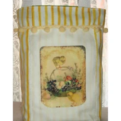 Ostertasche grün weiß aus Stoff mit Bügelbild Osterkorb mit Küken und Eier