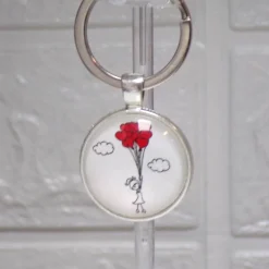 Paar Schlüsselanhänger Herz Set – Romantische Geschenkidee mit Luftballons & Personalisierung