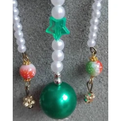 Perlenengel im Holzring – Handgefertigter Baumschmuck mit Anhängern und Perlensträngen