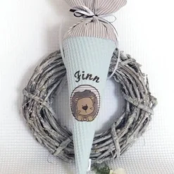 Personalisierbare Geschwistertüte kleine Schultüte Löwe aus hellblauem Waffelpique – Kindergartentüte mit Namen