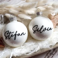 Personalisierte Christbaumkugel / Weihnachtskugel mit Name oder Wunschtext - aus Glas - Ø 6 cm - Geschenkidee