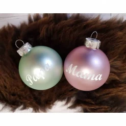 Personalisierte Christbaumkugeln mit Namen – Glas, 6 cm, verschiedene Farben