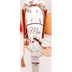 Personalisierte Einhorn Schultüte aus Stoff - weißer mit Gräsermuster - schlichte und zeitlose Zuckertüte