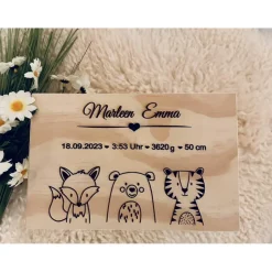 Personalisierte Erinnerungskiste für Babys - Tiergruppe Safari  - Personalisiert mit Name & Datum -