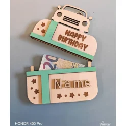 Personalisierte Geldscheinverpackung aus Holz – Gutscheinverpackung mit Gravur & Schleife zum Geburtstag