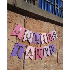 Personalisierte Girlande zur Taufe, Lila, Rosa und Gold, Wimpelkette Taufe mit Wunschnamen