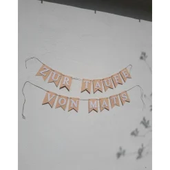 Personalisierte Girlande zur Taufe, beige und weiß, Wimpelkette mit Wunschnamen