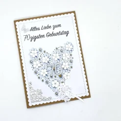 Personalisierte Glückwunschkarte mit Herzen und Jahreszahl – Handgemachte Jubiläumskarte