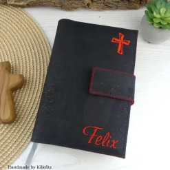 Personalisierte Gotteslobhülle & Bibelhülle aus schwarzem Kork – Geschenk zur Kommunion, Konfirmation & Firmung