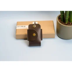 Personalisierte Schlüsseltasche aus Leder mit Gravur – Schlüssel Etui Auto – Handgemachtes Car Key Case Geschenk