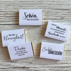 Personalisierte Schokolade als Gastgeschenk zum Geburtstag | Personalisierung mit Wunschtext