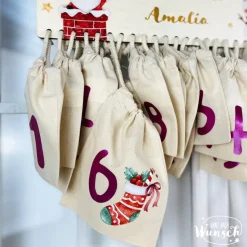 Personalisierter Adventskalender aus Holz mit Säckchen | 24 Türchen | Adventssäckchen | Holzadventskalender