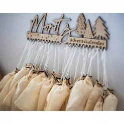 Personalisierter Adventskalender für Kinder aus Holz | Geschenk zur Adventszeit | Weihnachten