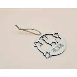 Personalisierter Anhänger für Weihnachtsbaum und Geschenke Reh mit Sternen Holzanhänger Christbaum Tannenbaum mit Name