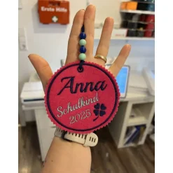 Personalisierter Filz-Anhänger für Schultüte zur Einschulung – mit Name & Wunschdesign