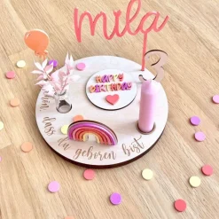 Personalisierter Geburtstagsteller „Pretty in Pink“ mit Vase und Kerze