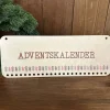 Personalisierter Holz-Adventskalender mit Baummuster