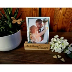 Personalisierter Kartenhalter mit Wunschgravur zb für Menükarte / Tischkarte