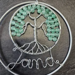 Personalisierter Lebensbaum, handmade, mit echten Edelsteinperlen. Geschenk zur Kommunion, Taufe, Geburt oder Geburtstag