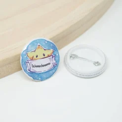 Personalisierter Namensbutton Pin Kleiner Stern | 32 mm | Namensanstecker Geschenke Party