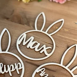 Personalisierter Osterhasekopf - Geschenkanhänger aus Holz
