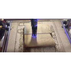 Personalisiertes Abschiedsgeschenk – Eichenholz-Wandflaschenöffner mit Gravur für den Ruhestand! +++