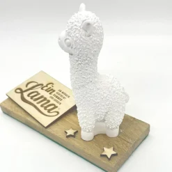 Personalisiertes Alpaka / Lama Geschenk mit Holzschild – Lustige Deko & Geschenkidee mit Spruch