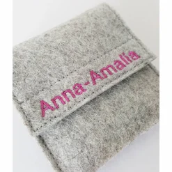 personalisiertes Filztäschchen Rosenkranz NAME  Farbwahl