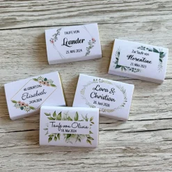 Personalisiertes Gastgeschenk zur Taufe | Schokolade mit Wunschdaten & floralem Design