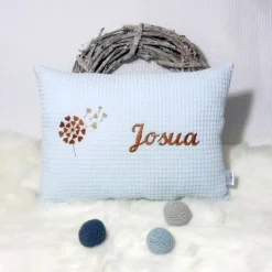 Personalisiertes Geburtskissen Junge – Kissen mit Namen, Pusteblume, 25x35, Hellblau – Geschenk Geburt & Taufe