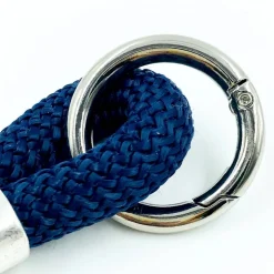 Personalisiertes Geschenk zur Konfirmation – Schlüsselanhänger mit Kreuz & Gravur