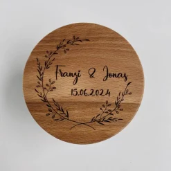 Personalisiertes Glas mit Holzdeckel, individualisiertes Hochzeitsgeschenk, gelaserter Deckel