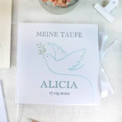 Personalisiertes Gästebuch & Taufalbum mit Taube und Olivenzweig zur Taufe mit Gästefragen oder Blanko