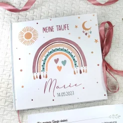 personalisiertes Gästebuch zur Taufe Regenbogen, Herzen, Sonne & Mond blanko o. mit Fragen / Fragebogen Beere