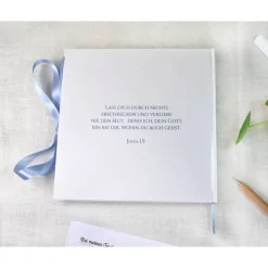 personalisiertes Gästebuch & Album zur Taufe mit Kreuz aus Fischen in Hellblau blanko o. mit Fragebogen