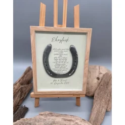 Personalisiertes Hochzeitsgeschenk mit echtem Hufeisen – Unikates Wandbild als Glücksbringer zur Hochzeit
