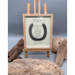 Personalisiertes Hochzeitsgeschenk mit echtem Hufeisen – Unikates Wandbild als Glücksbringer zur Hochzeit