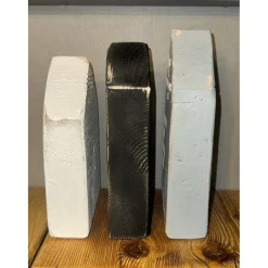 Personalisiertes Holzhaus – Geschenk mit Namen, Familienschild & Deko aus recyceltem Holz