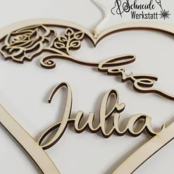 Personalisiertes Holzherz als Hochzeitsdekoration oder Geschenk zum Valentinstag, Herz mit Rose Love und Namen