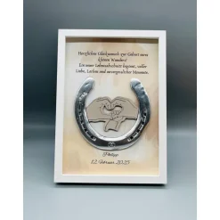 Personalisiertes Hufeisen Geburtsgeschenk – Einzigartige Wanddeko zur Geburt mit echtem Hufeisen