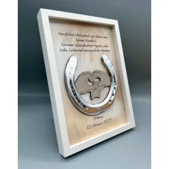 Personalisiertes Hufeisen Geburtsgeschenk – Einzigartige Wanddeko zur Geburt mit echtem Hufeisen