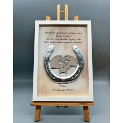 Personalisiertes Hufeisen Geburtsgeschenk – Einzigartige Wanddeko zur Geburt mit echtem Hufeisen