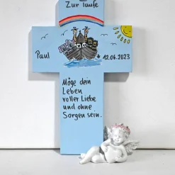 Personalisiertes Kinderkreuz Arche Noah – Handbemaltes Taufkreuz mit Schutzengel & Wunschtext – Taufgeschenk für Jungen