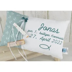 Personalisiertes Kissen zur Kommunion oder Konfirmation, in grün und weiß, aus Baumwollstoff, ein tolles Namenskissen